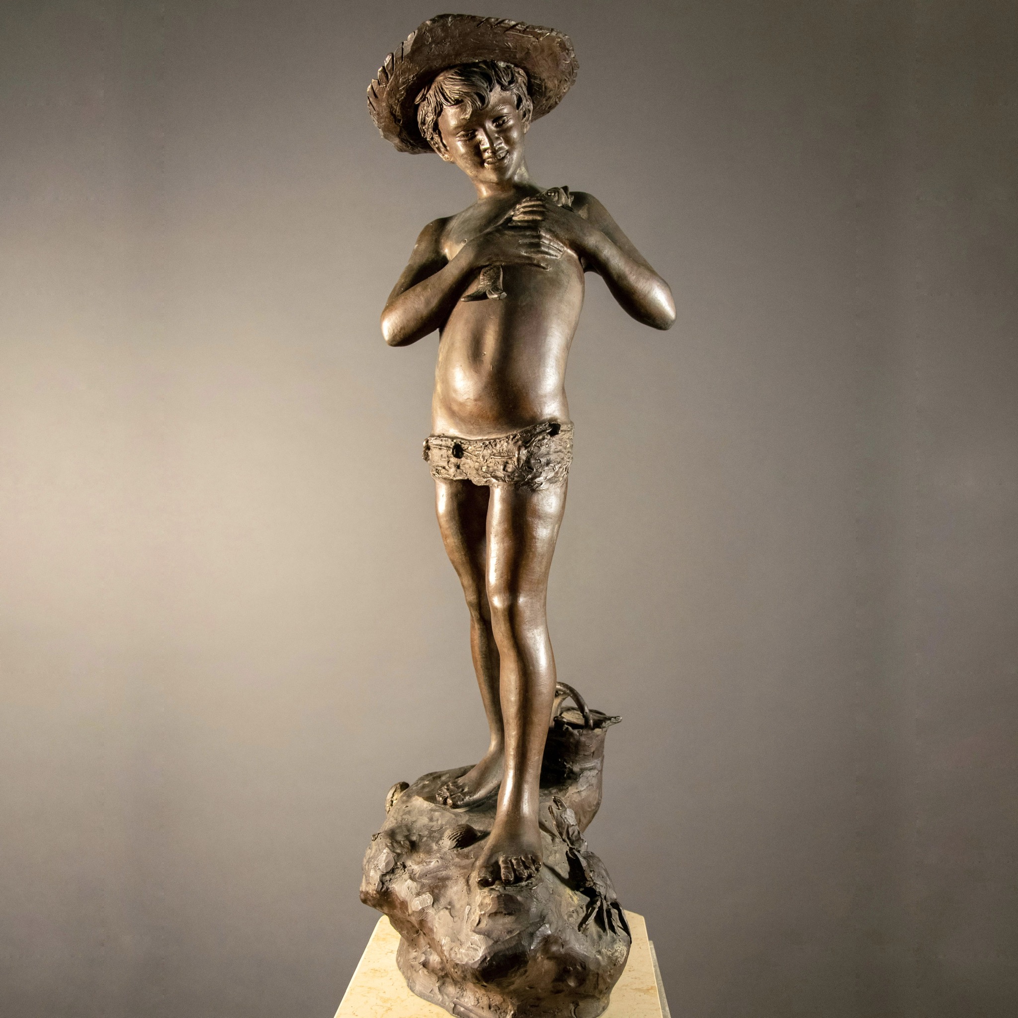 Giovanni Varlese sculpture de pêcheur en bronze