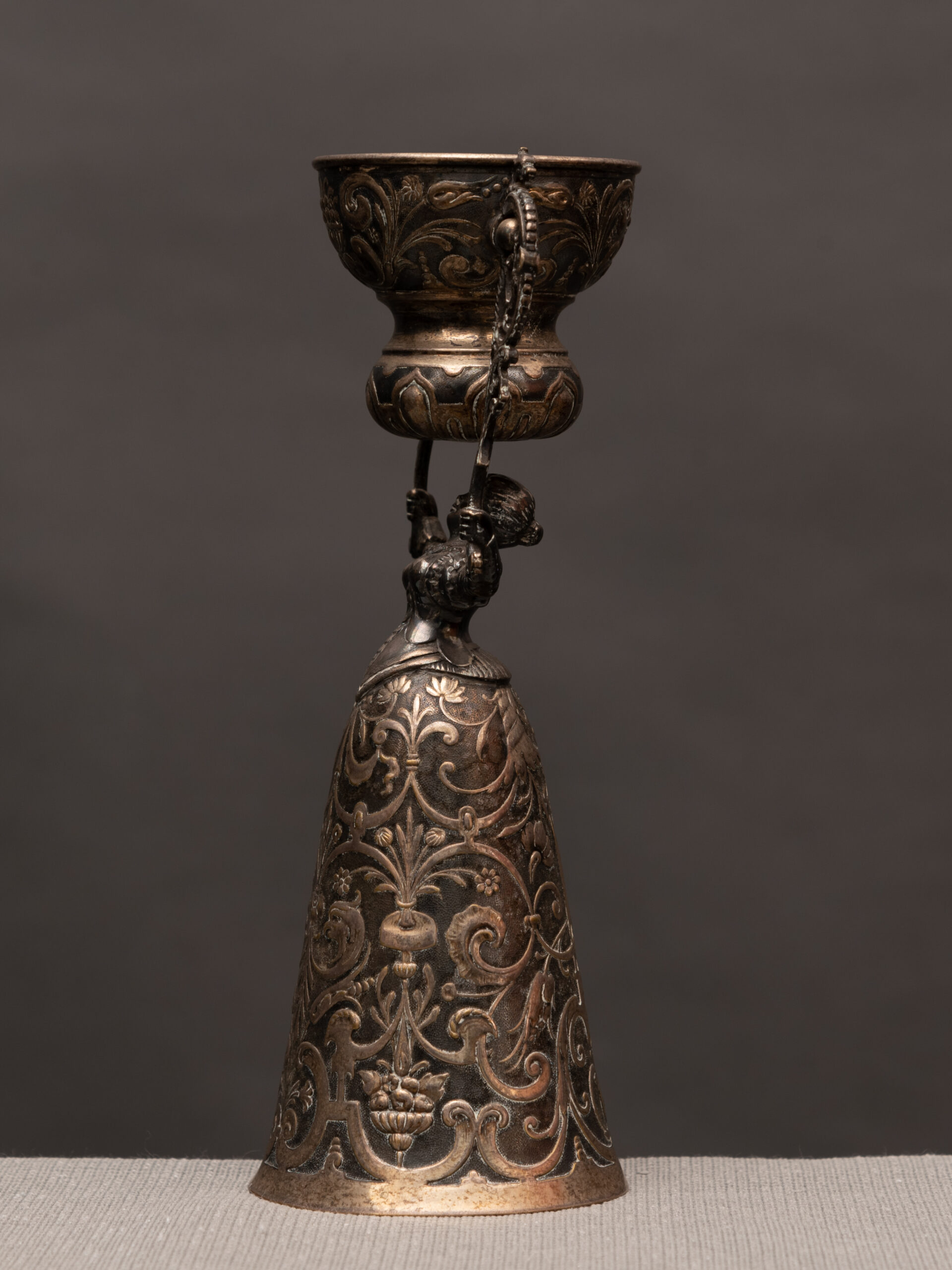 raro bicchiere in argento del XVIII secolo