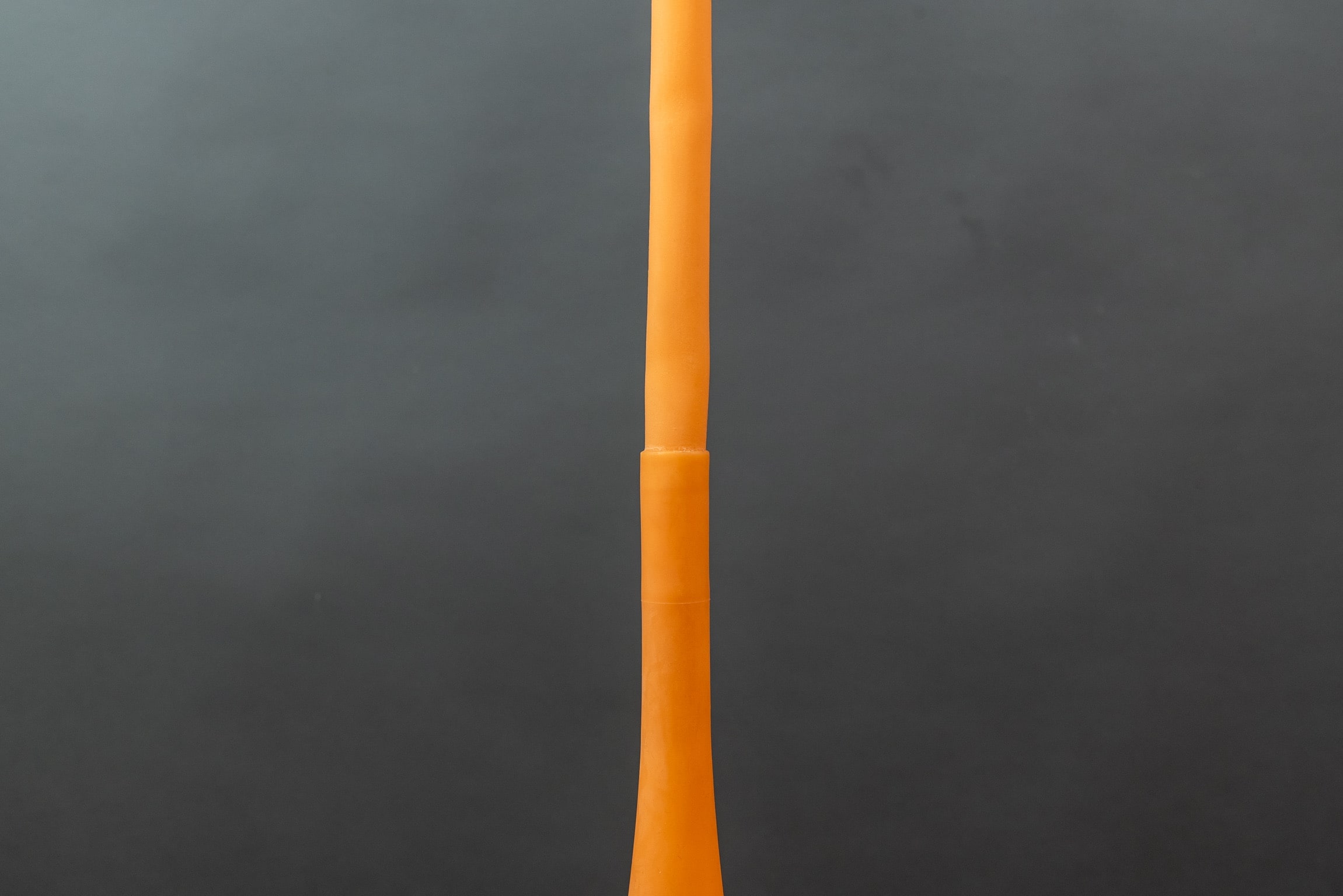 Détail Deux Suspensions Orange Modèle Uto Foscarini
