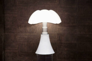 Gae Aulenti Lampada Pipistrello