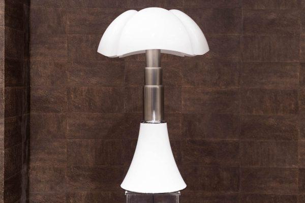 Lampe Pipistrello de Gae Aulenti Design Italien
