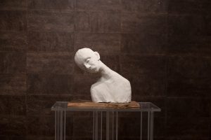 Ida Fuà Scultura Busto di Donna in gesso