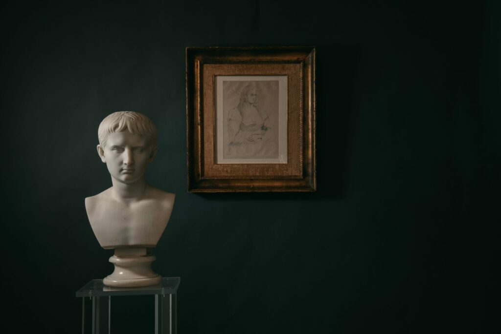 Egidi MadeinItaly Busto in marmo di Carrara e disegno di Carlo Carr&agrave;