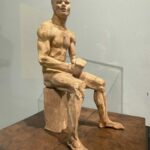 Boxeur assis en terre cuite Francesco Messina
